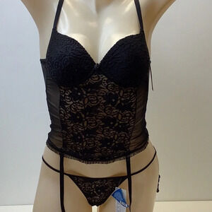 Zuliana Size Medium Black Lace Underwire Bustier With Garters & Thong New W/Tags